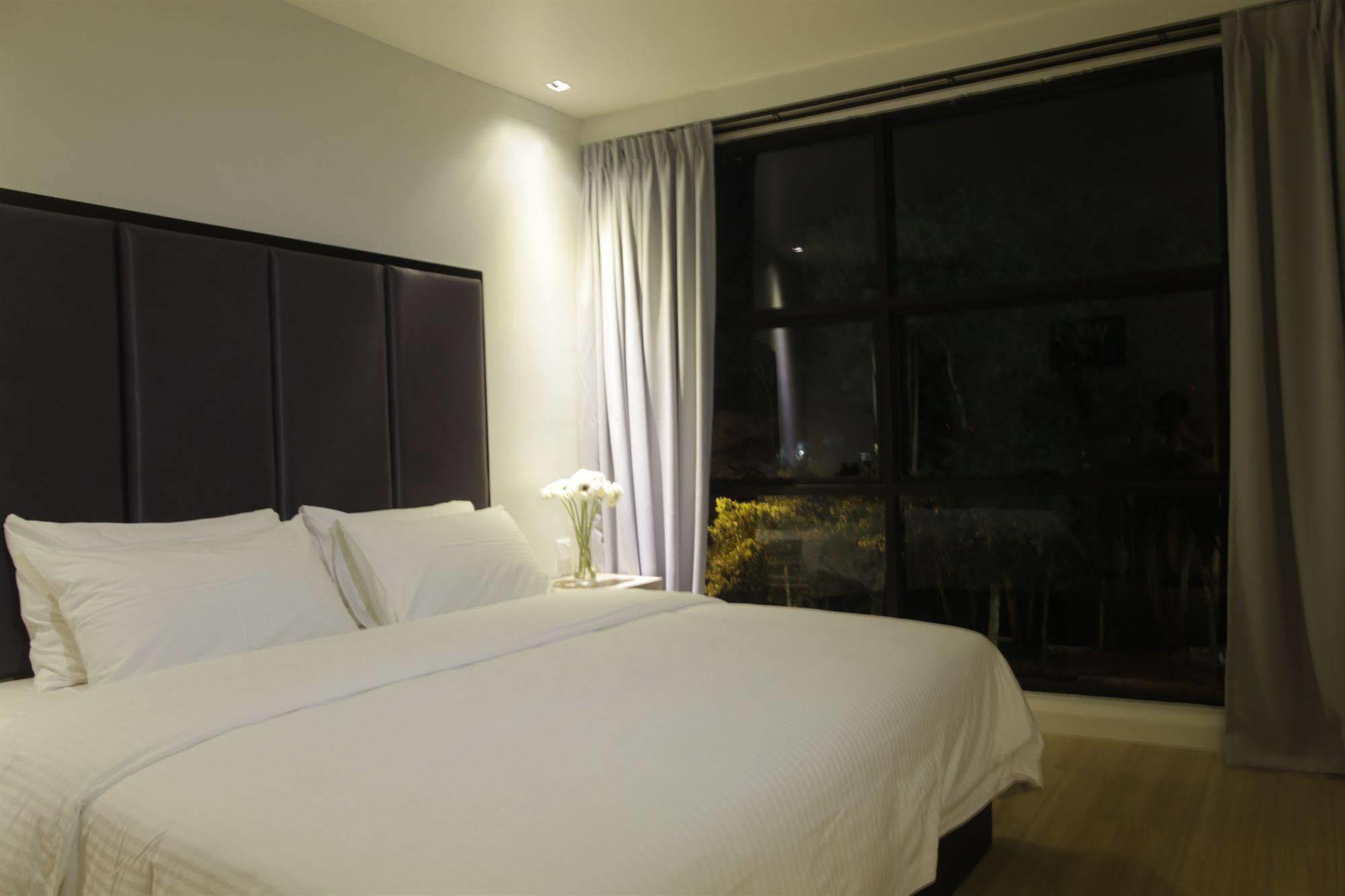 I am Jazz Hotel Johor Bahru Esterno foto